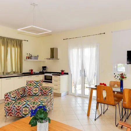 Syrdari Estate בית נופש *